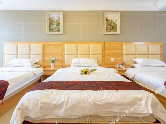 Фото Sunny Apartment Of Grand Continental