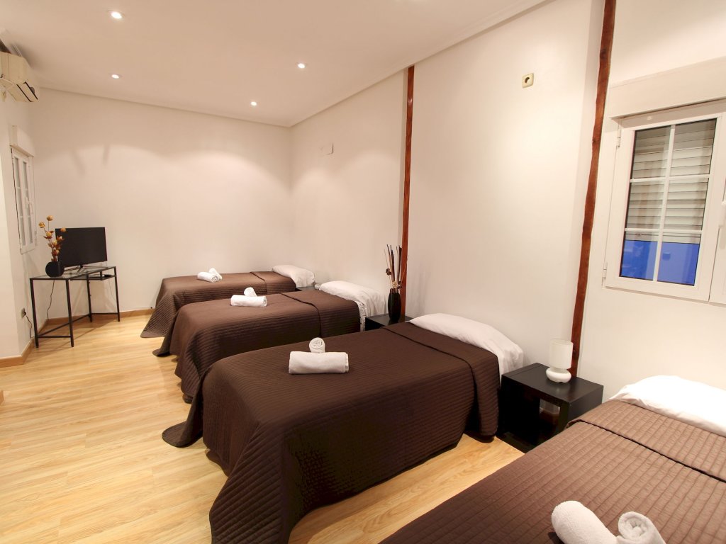 Фото Apartamentos Good Stay Prado