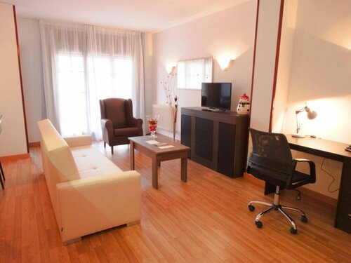 Гостиница Apartamentos La Solana в Энкаме