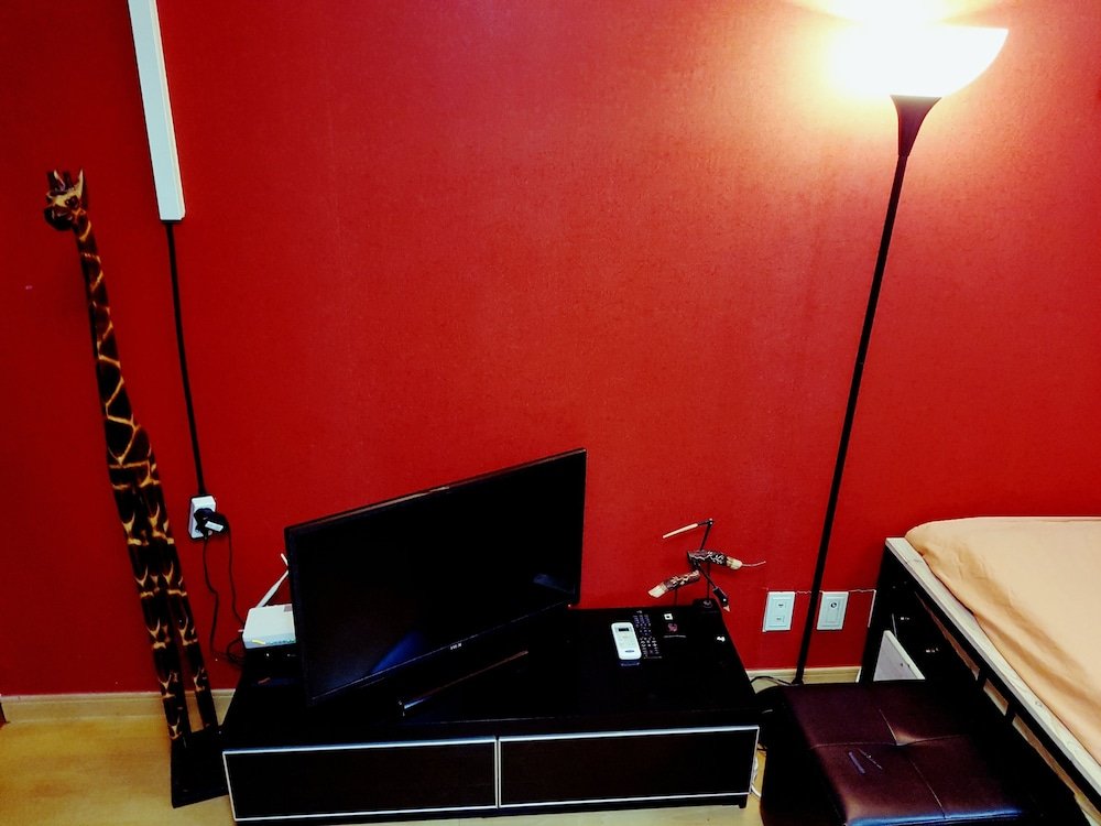 Фото Justin House