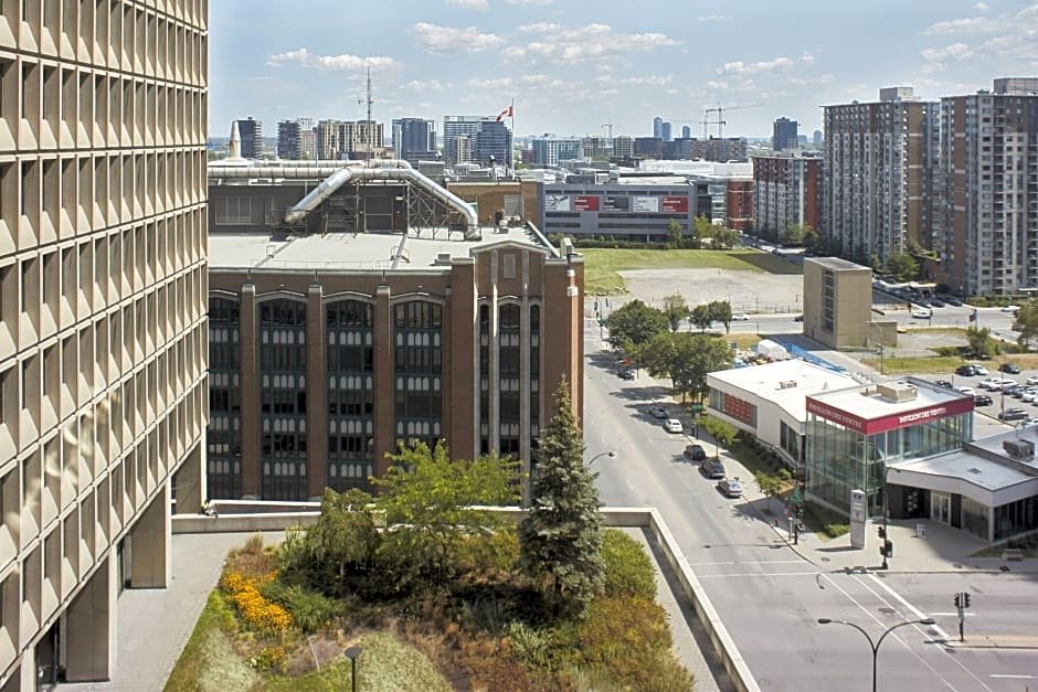 Фото Montreal Marriott Chateau Champlain