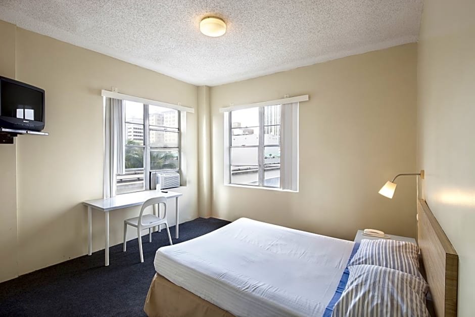 Фото Leamington Hotel