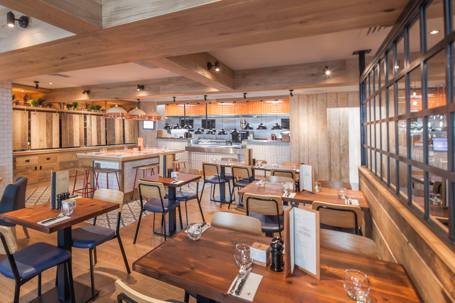 Фото Premier Inn Bath City Centre