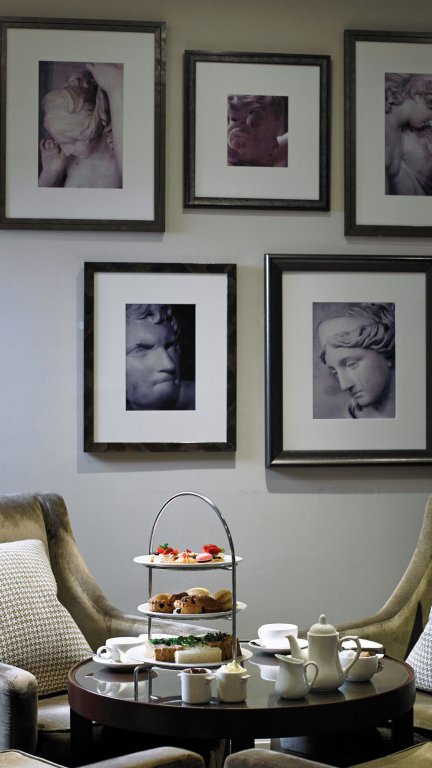 Фото The Woburn Hotel