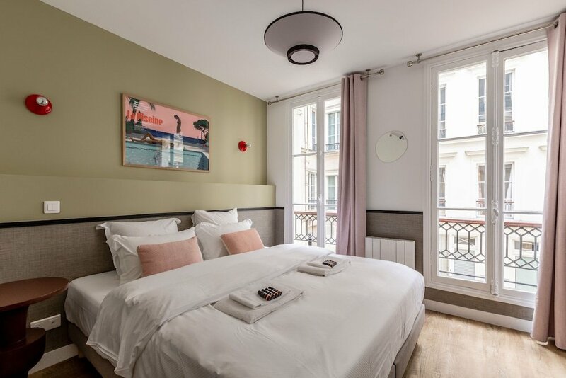 Гостиница Edgar Suites Saint-Lazare - Amsterdam