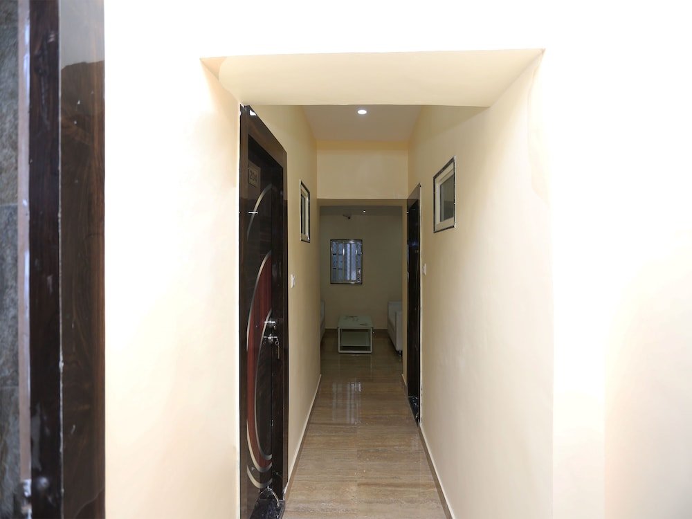 Фото Oyo Rooms Godowlia Shivala Road