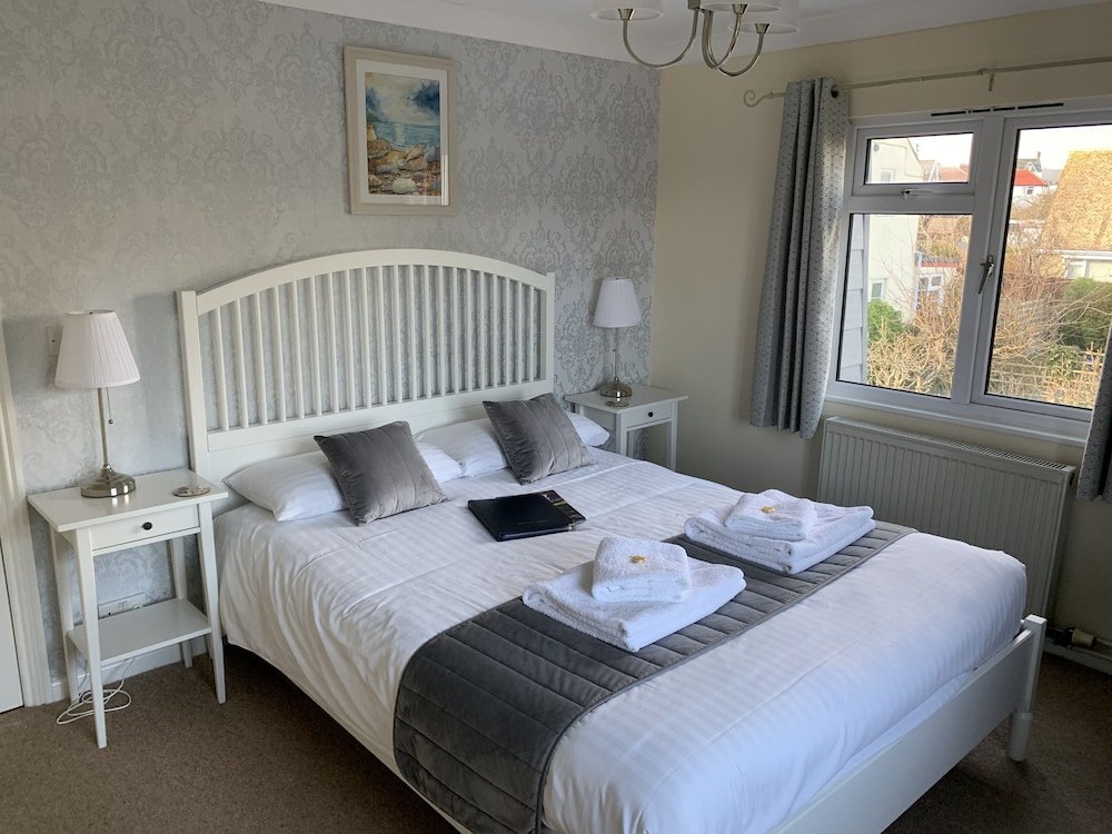 Фото Hensleigh House