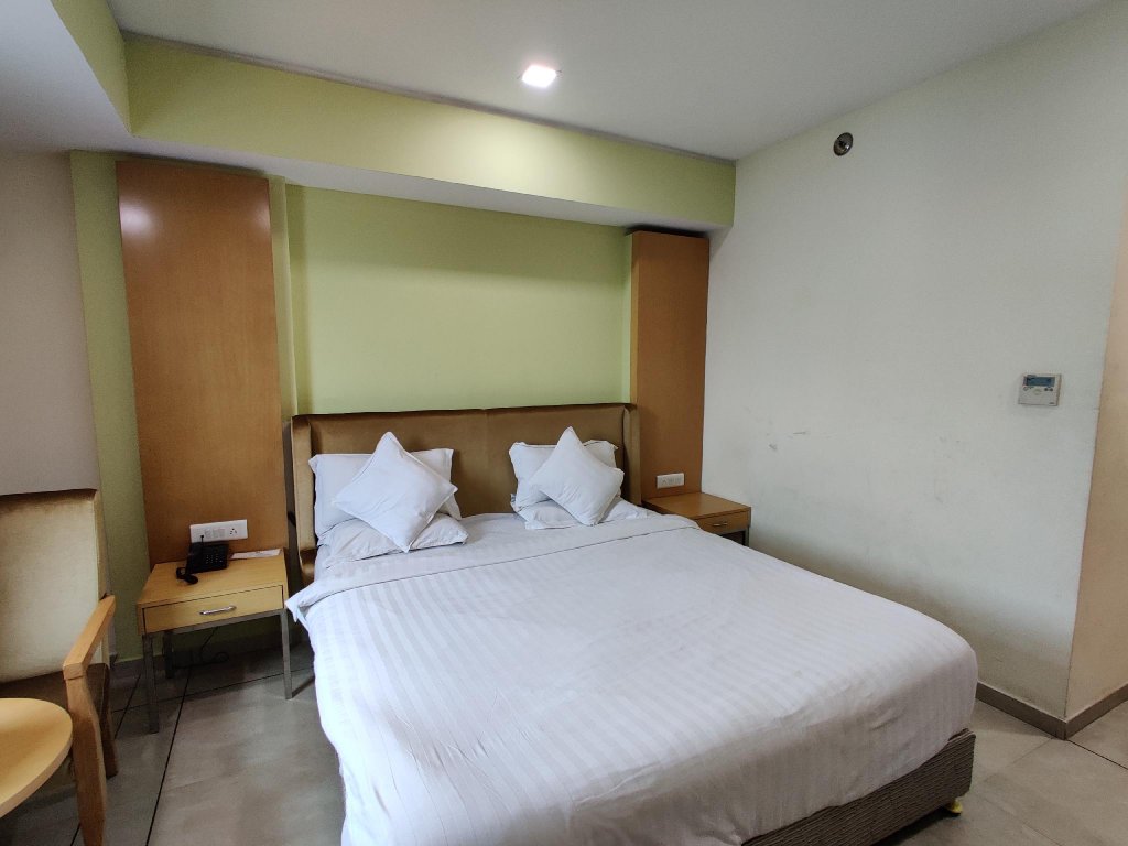 Фото Pride Biznotel - The Maison Anand