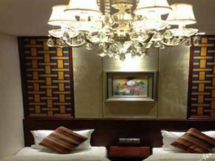 Фото New Asia Hotel