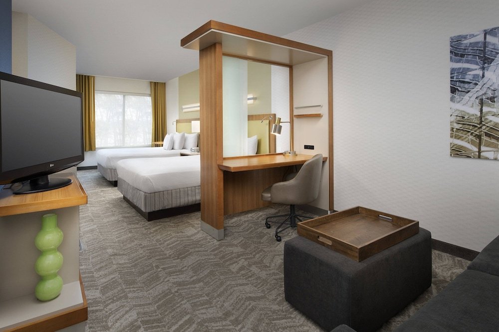 Фото SpringHill Suites Alexandria