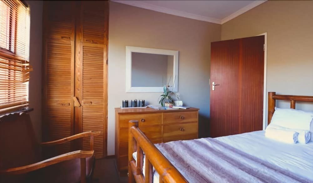 Фото Sues B&b in Bothasig