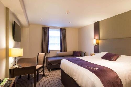 Фото London Kingston Upon Thames hotel