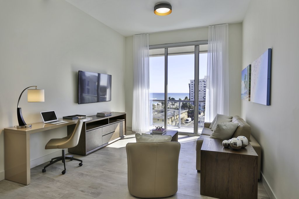 Фото Ch Luxury Condos & Studios On The Beach