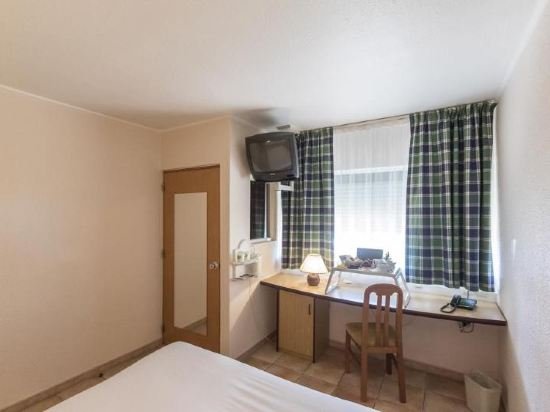 Фото Hotel Campanile Lisbonne Sud - Setubal