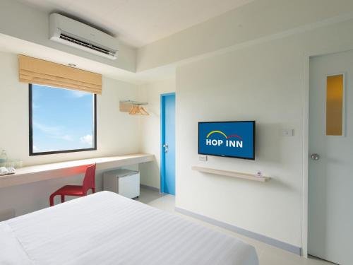Фото Hop Inn Chonburi