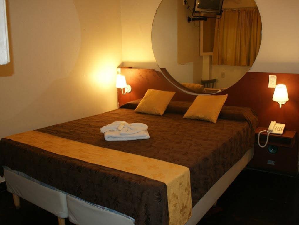 Фото Casi Guemes Hotel