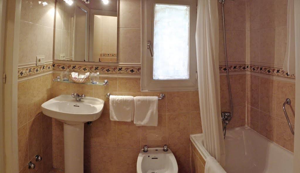 Фото Hostal El Ciervo