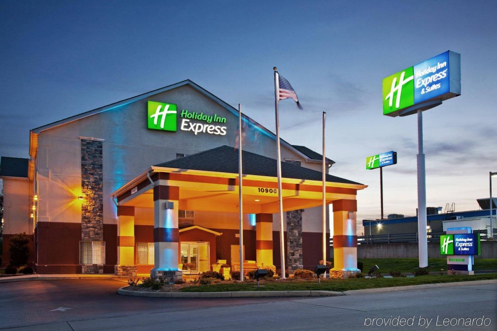 Фото Holiday Inn Express Hotel & Suites Harrison, an Ihg Hotel