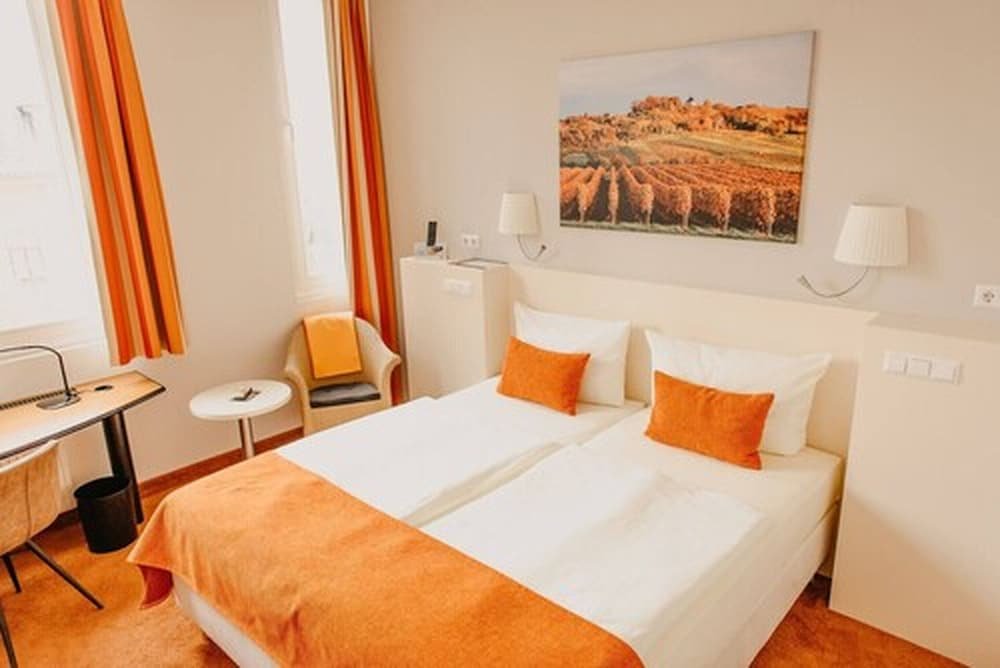 Фото Parkhotel Landau