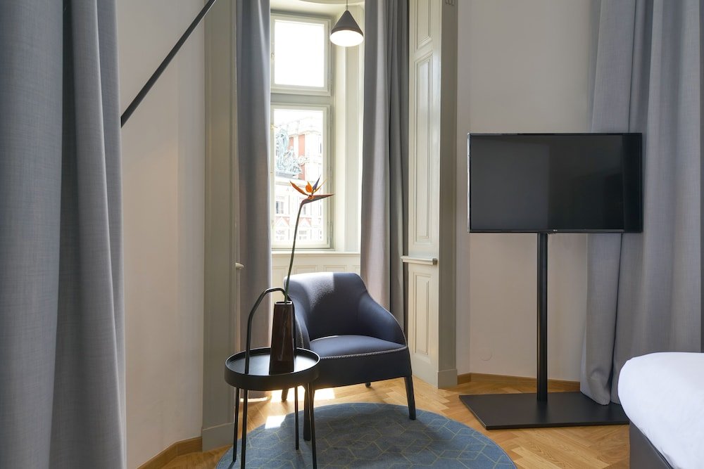 Фото Отель Golden Crown