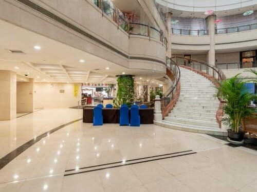 Гостиница Hongyi Hotel Wuhan University в Ухане