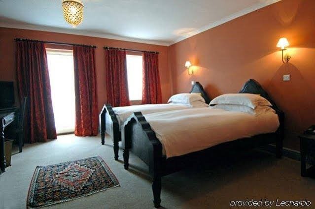 Фото Elephant Hotel