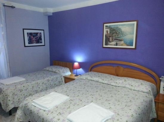 Фото Roxena House