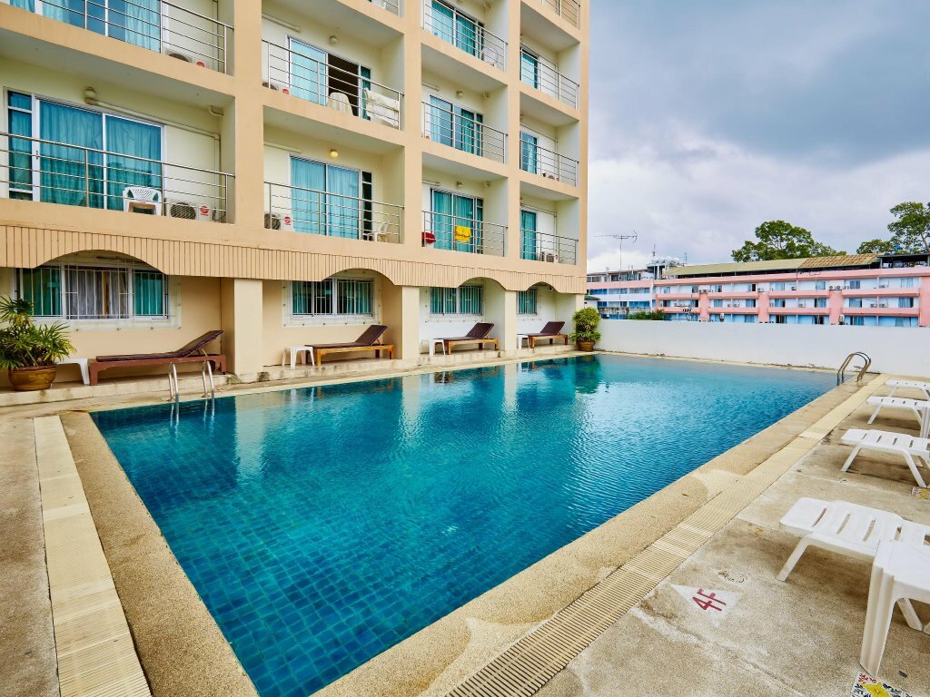 Hotel Eastiny Seven Hotel, Pattaya, photo