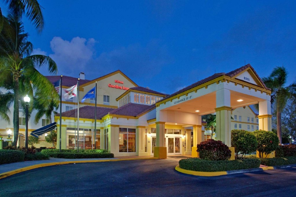 Фото Hilton Garden Inn Boca Raton