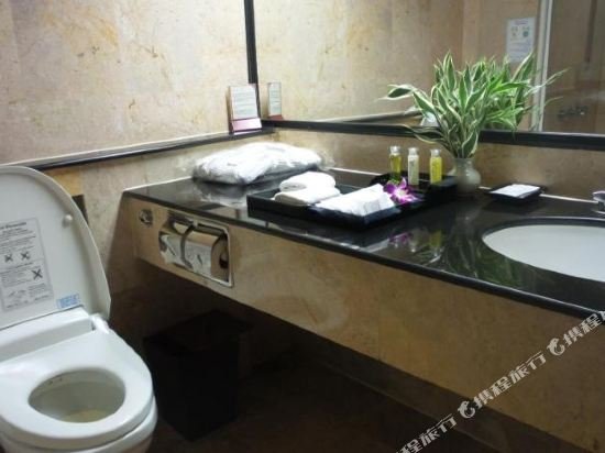 Фото The Four Wings Hotel Bangkok