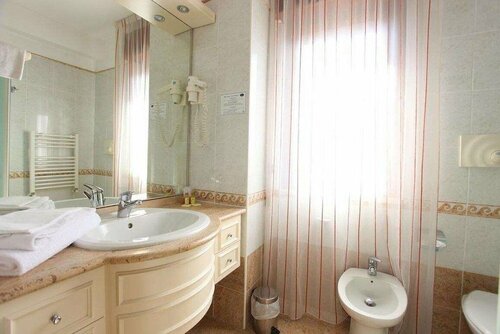 Гостиница Altea Suites Hotel Residence в Помеции