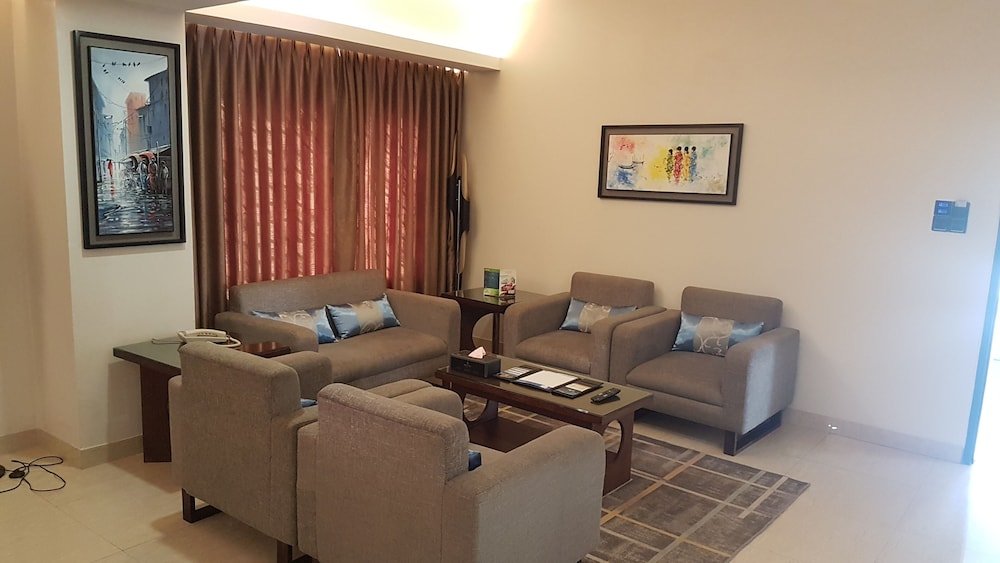 Фото Sky City Dhaka