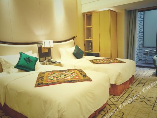 Фото Minshan Lhasa Grand Hotel