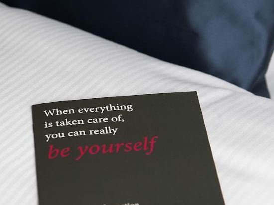 Фото Carlton Ambassador Hotel