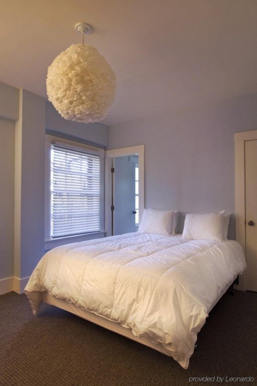 Фото Edwardian Hotel