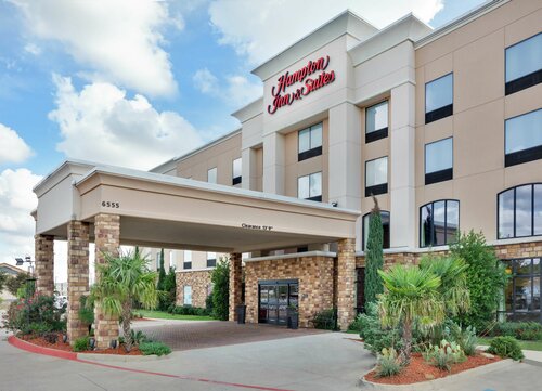 Гостиница Hampton Inn and Suites Fort Worth/Forest Hill