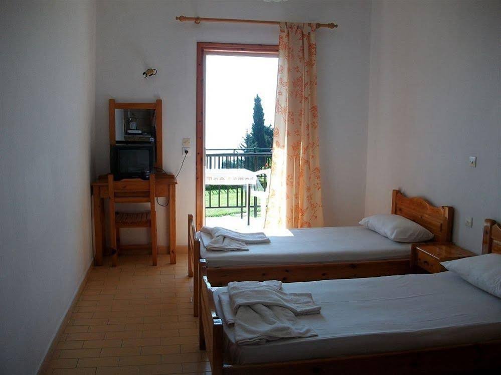 Фото Aronis Apartments