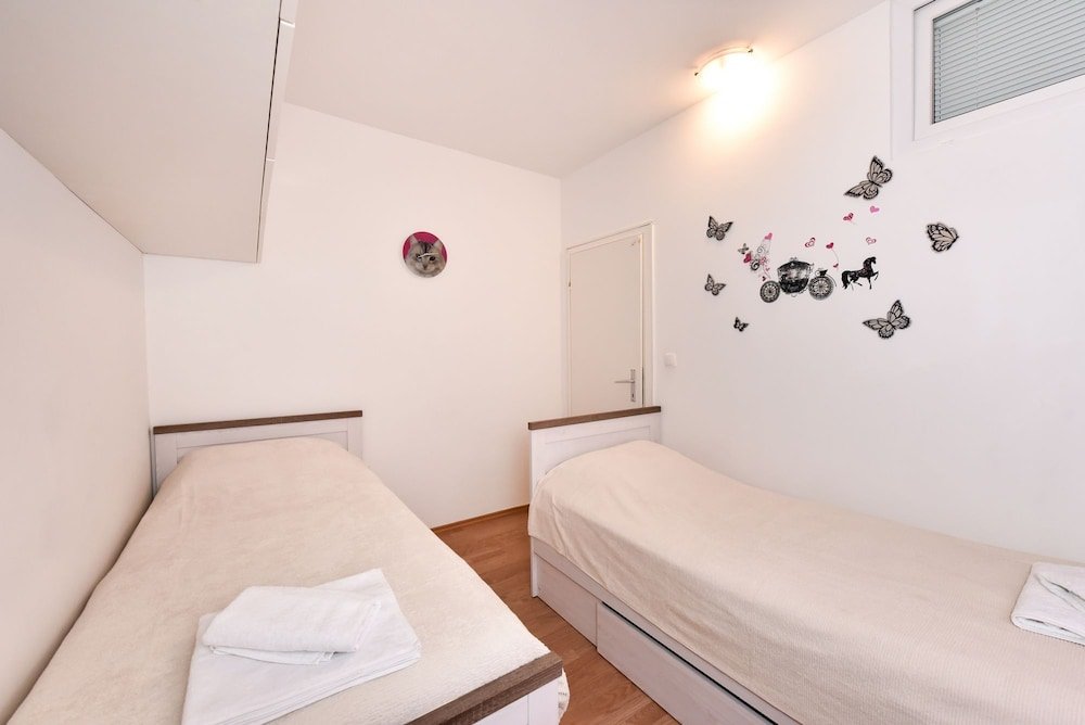 Фото Apartment Purple Summer City