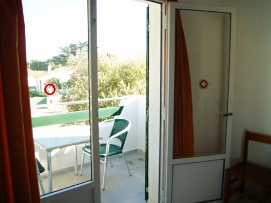 Фото Apartamentos Ses Anneres