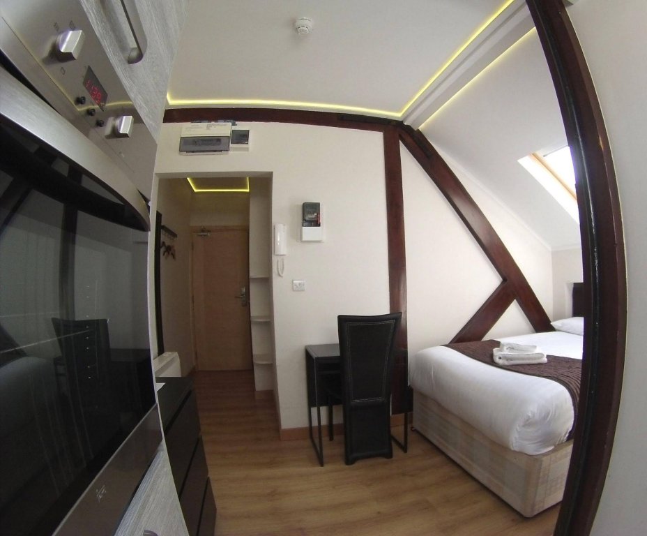 Фото London Stay Apartments