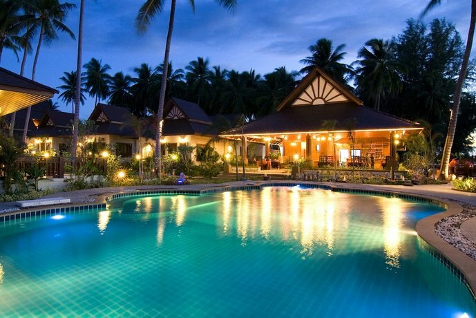 Гостиница Kanok Buri Resort & SPA