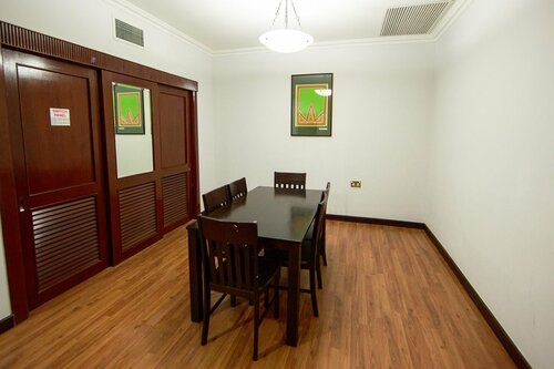 Гостиница Beta Service Apartment в Бандар-Лабуане