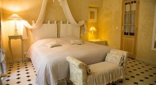 Гостиница Villa Aurenjo - Bed & Breakfast в Оранже