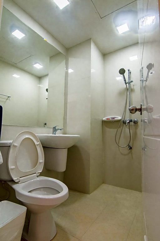 Фото U-Sa Family Hotel