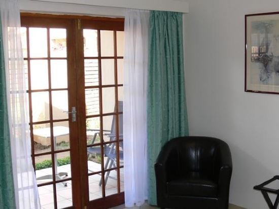 Фото Whalesong Guest House