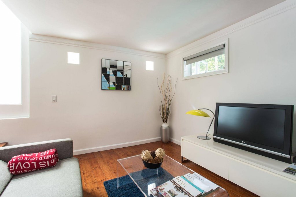 Фото Beverly Hills Modern Guesthouse