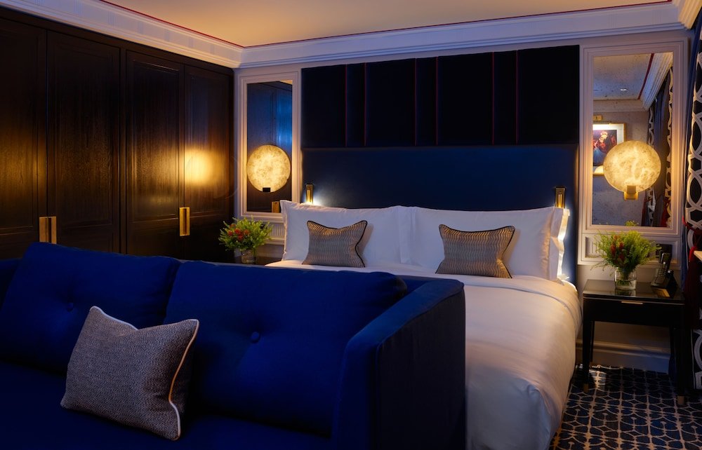 Фото The Mayfair Townhouse – an Iconic Luxury Hotel