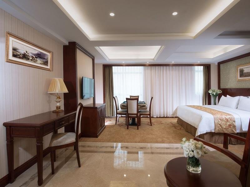 Фото Vienna Hotel