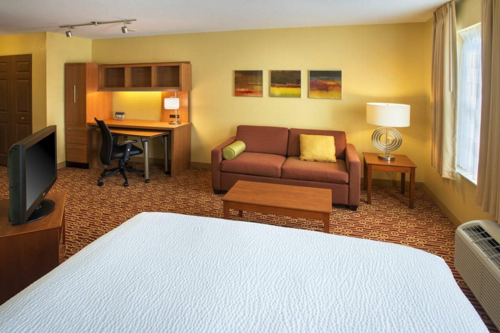 Фото Candlewood Suites Boston North Shore Danvers, an Ihg Hotel