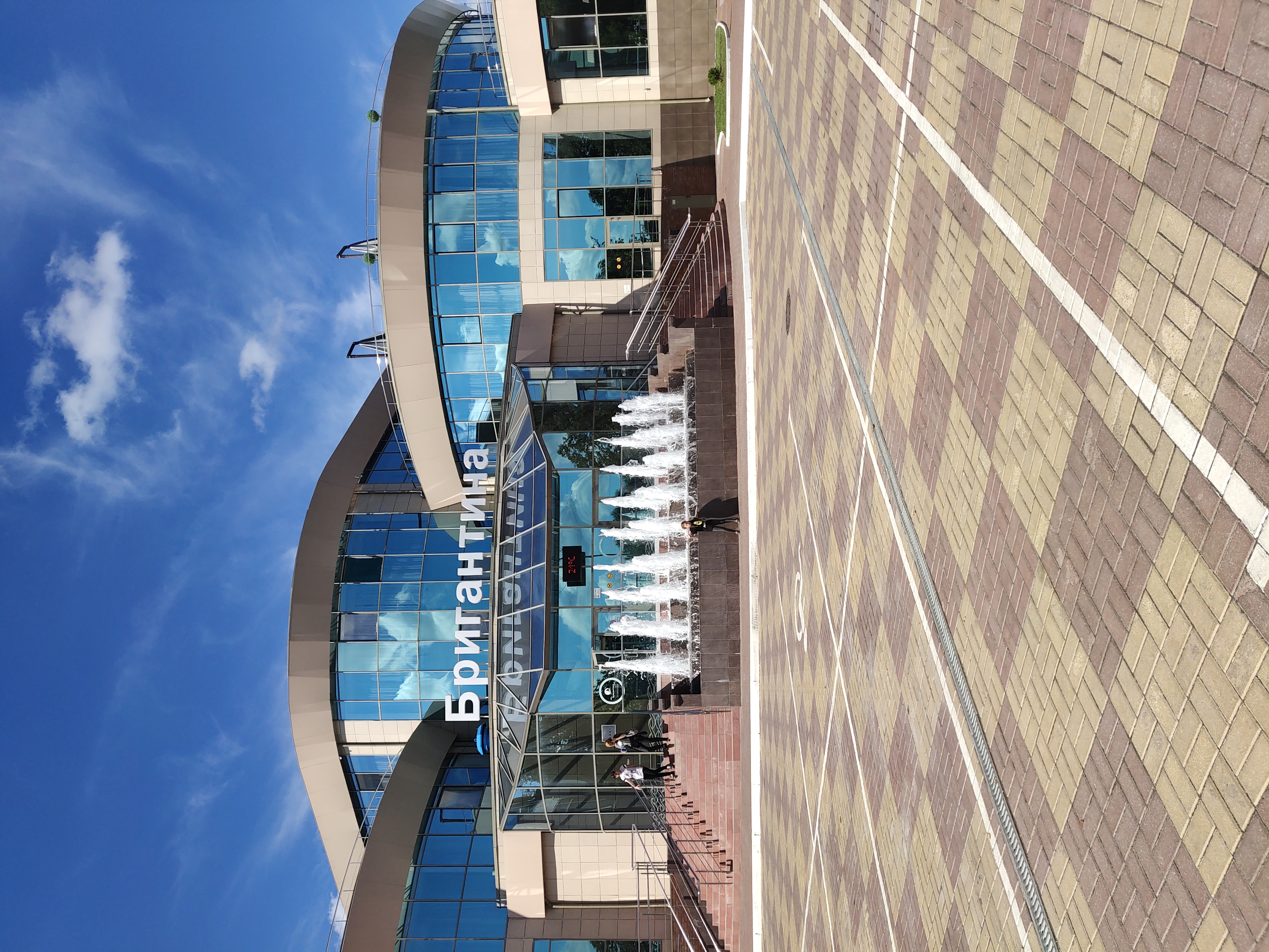 Фото Бригантина